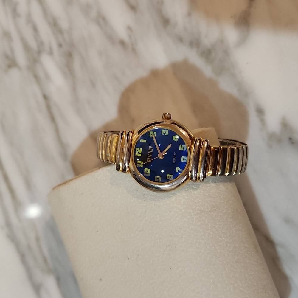 Gitano quartz gold watch